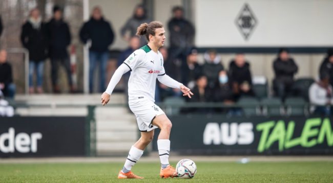 Arne Michaelis beim Spielaufbau